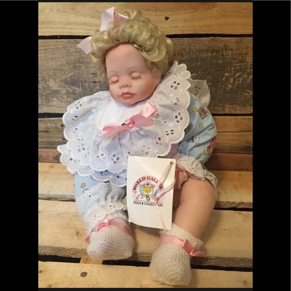 Porcelain Doll Easter 1993 World Gallery Dolls And Collectibles”Little Lamb” - Picture 11 of 12